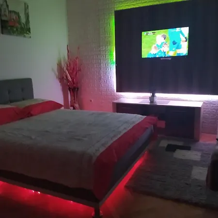 Apartment Bolero
